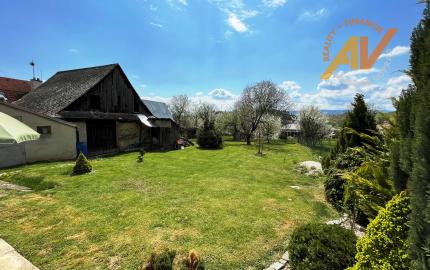 Rodinný dom s garážou a záhradou blízko pri Poprade