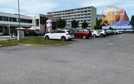 PRENÁJOM Obchodné priestory Poprad - OC VÝKRIK