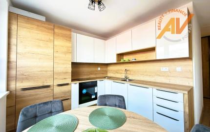 PRENÁJOM 4-izbový byt Poprad-Západ