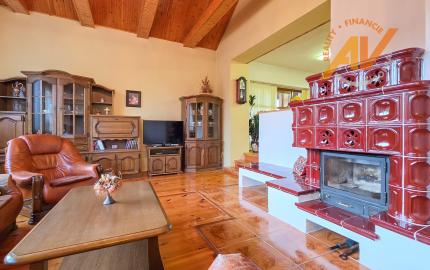 PREDAJ - priestranný rodinný dom Hôrka - Ondrej