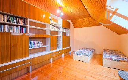 PREDAJ - priestranný rodinný dom Hôrka - Ondrej