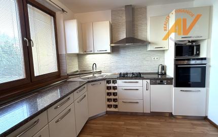 AV Reality | 3 izbový byt kompletná rekonštrukcia - KEŽMAROK, Južná ul.