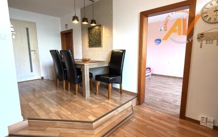 AV Reality | 3 izbový byt kompletná rekonštrukcia - KEŽMAROK, Južná ul.