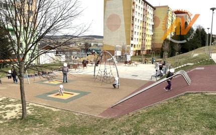 AV Reality | 3 izbový byt kompletná rekonštrukcia - KEŽMAROK, Južná ul.