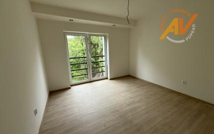 NOVOSTAVBA 4-izbový byt s veľkou záhradou a s parkovacím miestom