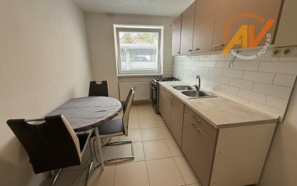 PRENÁJOM 2-IZBOVÝ BYT s balkónom Poprad - CENTRUM