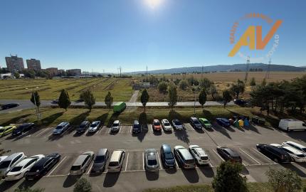 AV Reality | PREDAJ zariadený 1-izbový byt s lodžiou Nový juh
