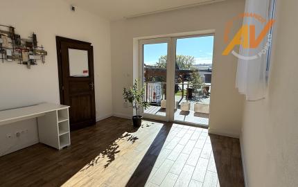 NA PRENÁJOM | Kancelárske a administratívne priestory 90 m² – Kežmarok