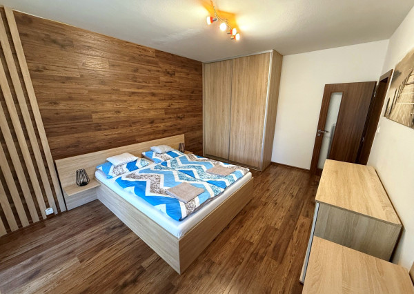 PREDAJ 3-izbový byt s lodžiou POPRAD CENTRUM