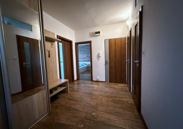 PREDAJ 3-izbový byt s lodžiou POPRAD CENTRUM