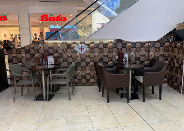 ODSTÚPENIE ZABEHNUTEJ KAVIARNE – Caffé Trieste, OC Fórum Poprad