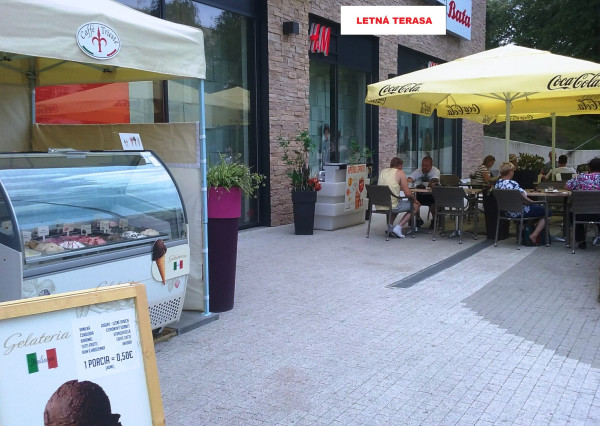 ODSTÚPENIE ZABEHNUTEJ KAVIARNE – Caffé Trieste, OC Fórum Poprad