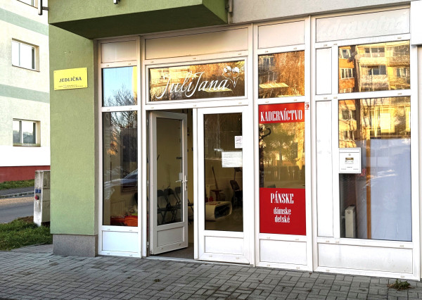 PRENÁJOM Bezbariérový obchodný priestor 36 m2 v Poprade