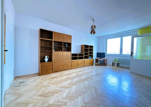 PRENÁJOM 4-izbový byt Poprad-Západ