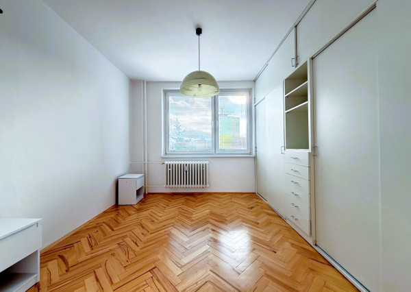 PRENÁJOM 4-izbový byt Poprad-Západ