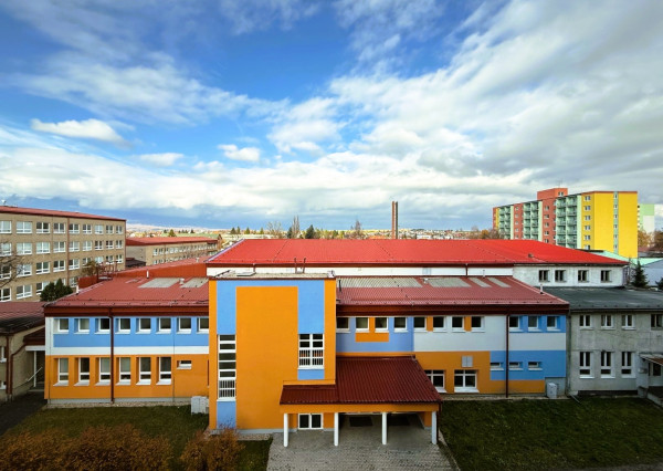 PRENÁJOM 4-izbový byt Poprad-Západ