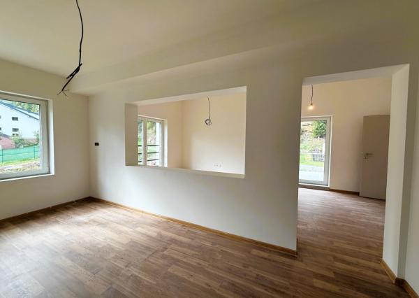 NOVOSTAVBA 4-izbový byt s vlastnou záhradou a s parkovaním