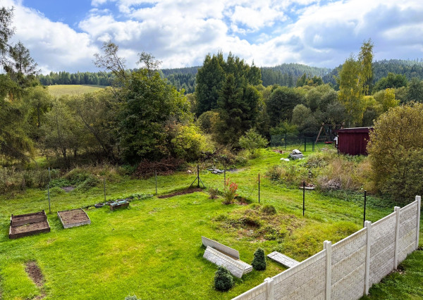 NOVOSTAVBA 4-izbový byt s veľkou záhradou a s parkovacím miestom