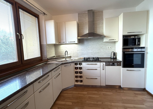 AV Reality | 3 izbový byt kompletná rekonštrukcia - KEŽMAROK, Južná ul.