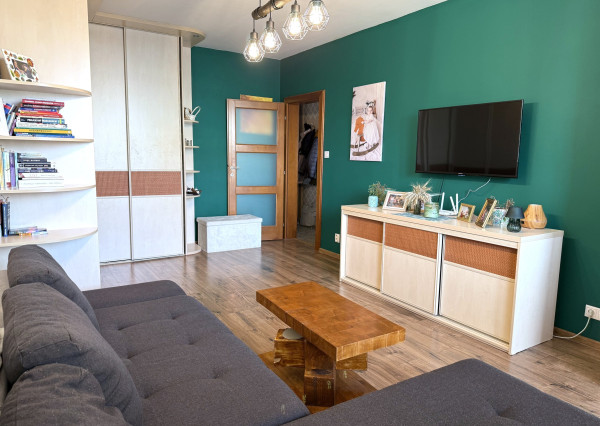 AV Reality | 3 izbový byt kompletná rekonštrukcia - KEŽMAROK, Južná ul.