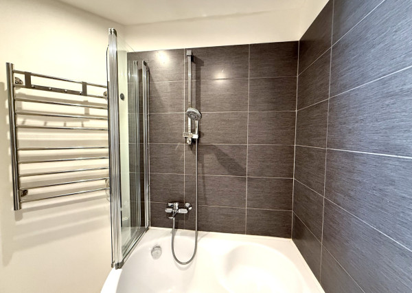 AV Reality | 3 izbový byt kompletná rekonštrukcia - KEŽMAROK, Južná ul.