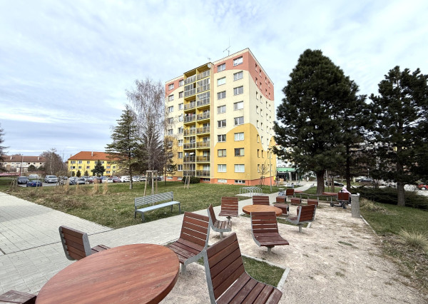 AV Reality | 3 izbový byt kompletná rekonštrukcia - KEŽMAROK, Južná ul.