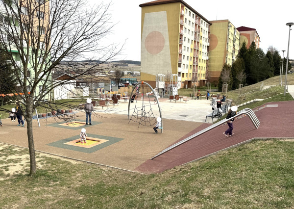 AV Reality | 3 izbový byt kompletná rekonštrukcia - KEŽMAROK, Južná ul.