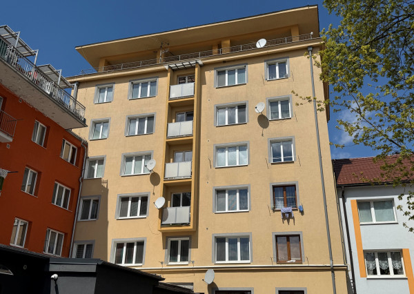 AV Reality | PRENÁJOM zariadený 2-izbový byt v centre Popradu