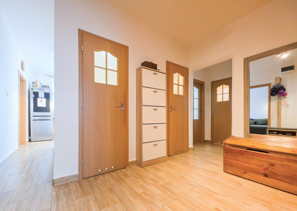 4-IZBOVÝ BYT S DVOMI KÚPEĽŇAMI | 89 m² | POPRAD – NOVÝ JUH