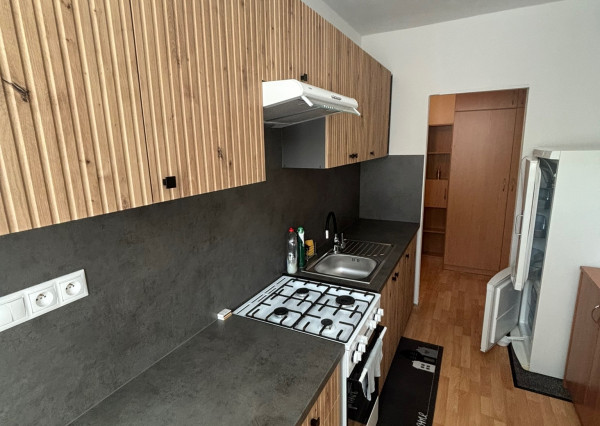 AV REALITY ponúka prenájom 2 izbového bytu v Poprade