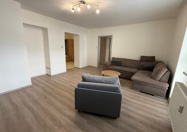 PRENÁJOM 2-IZBOVÝ BYT s balkónom Poprad - CENTRUM