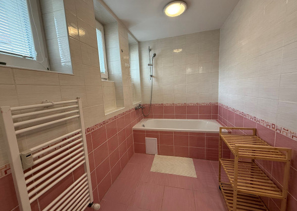 PRENÁJOM 2-IZBOVÝ BYT s balkónom Poprad - CENTRUM