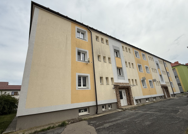 PRENÁJOM 2-IZBOVÝ BYT s balkónom Poprad - CENTRUM