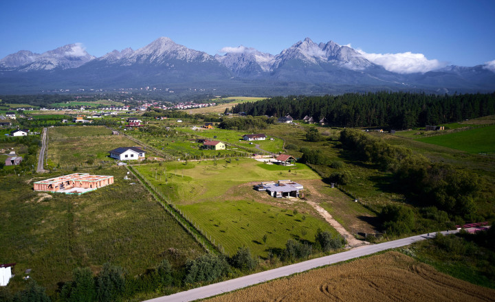 ZNÍŽENÁ CENA | exkluzívny stavebný pozemok VYSOKÉ TATRY - fotografia 3