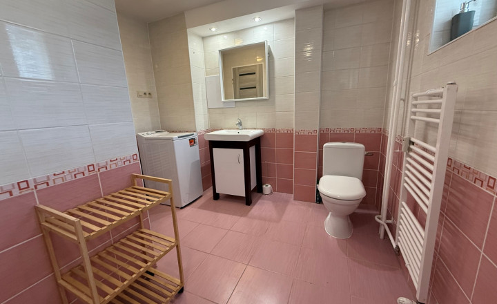 PRENÁJOM 2-IZBOVÝ BYT s balkónom Poprad - CENTRUM - fotografia 8