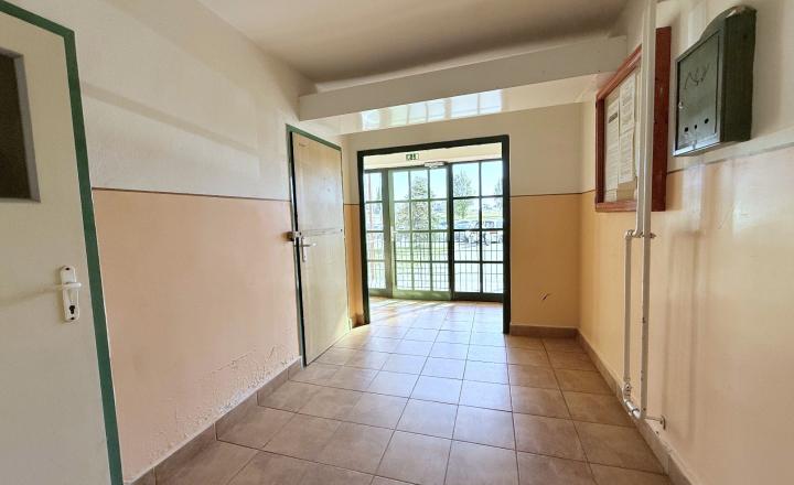 AV Reality | PREDAJ zariadený 1-izbový byt s lodžiou Nový juh - fotografia 15