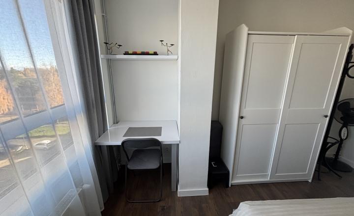 AV Reality Poprad – exkluzívna ponuka prenájmu  2-izbového bytu s balkónom a parkovacím miestom v Poprade - ulica Rovná ,blízko centra. - fotografia 14