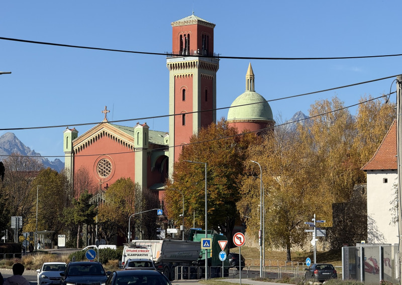 NA PRENÁJOM | Kancelárske a administratívne priestory 90 m² – Kežmarok