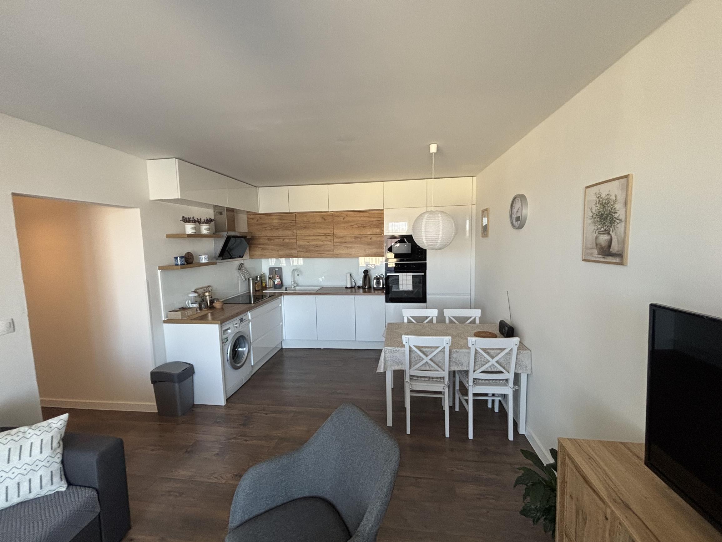 Exkluzívna ponuka prenájmu zariadeného 2-izbového bytu blízko centra v Poprade