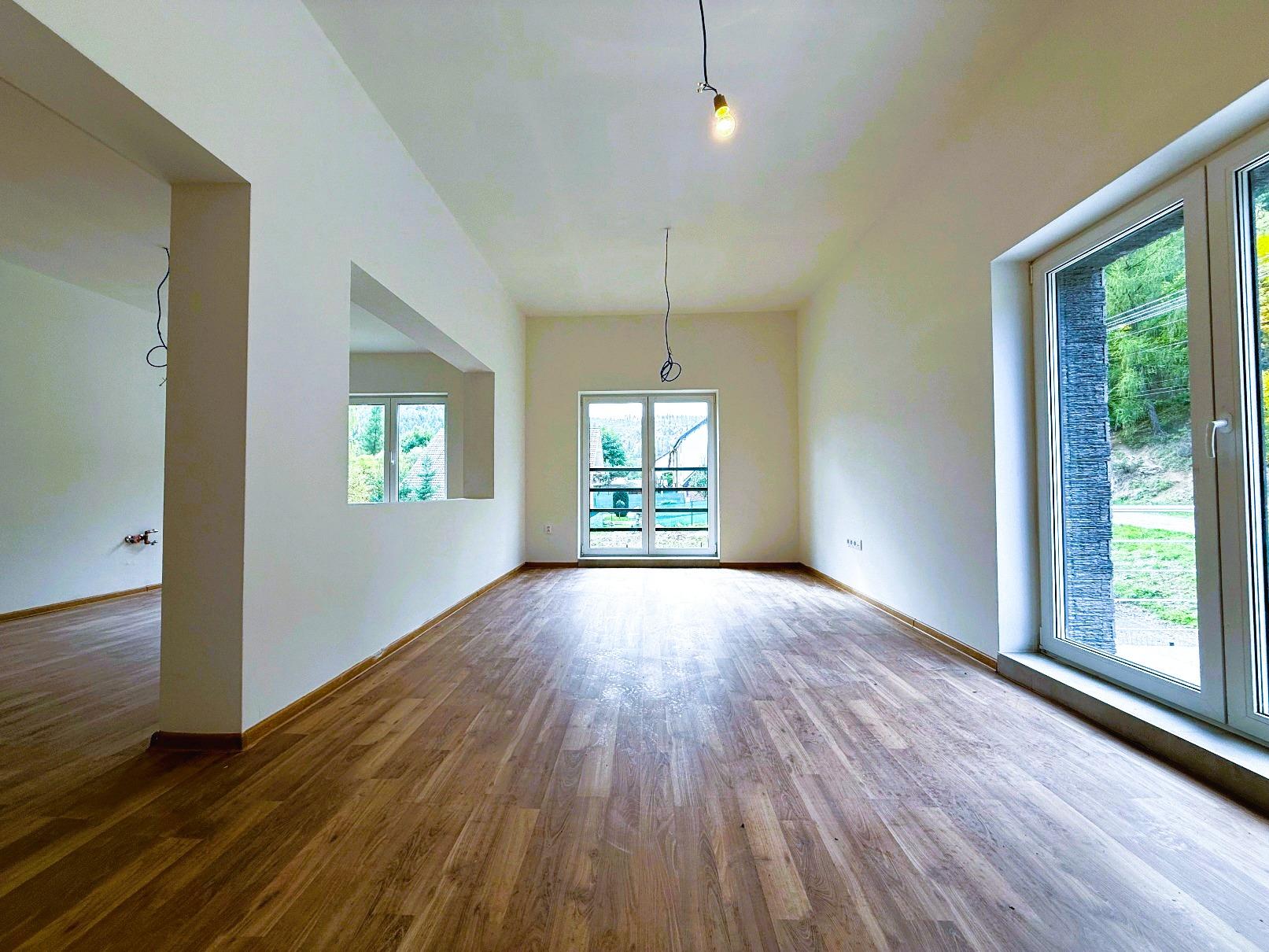 NOVOSTAVBA 4-izbový byt s vlastnou záhradou a s parkovaním