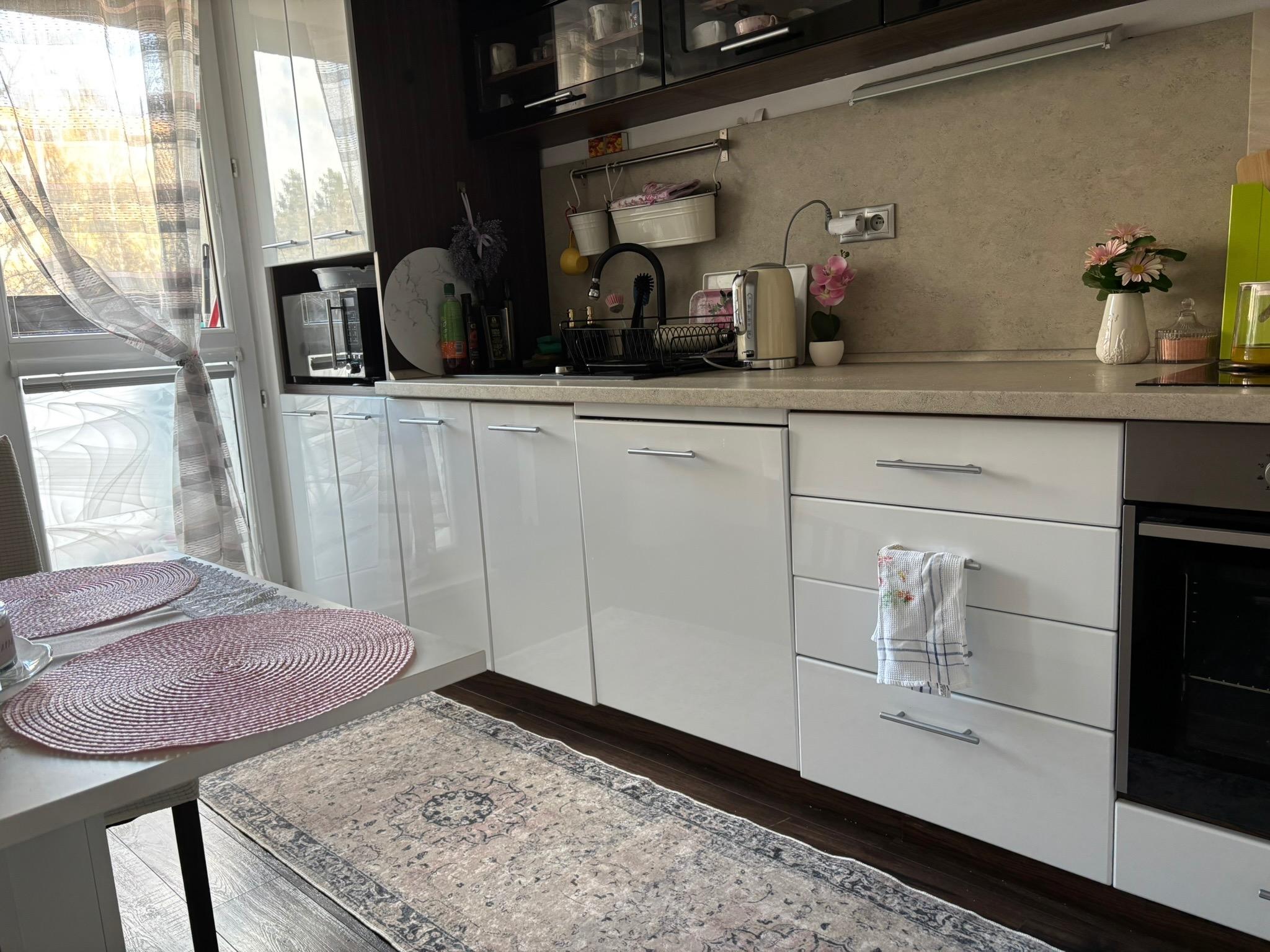 AV REALITY ponúka na predaj  krásny 3-izbový bytn v Poprade