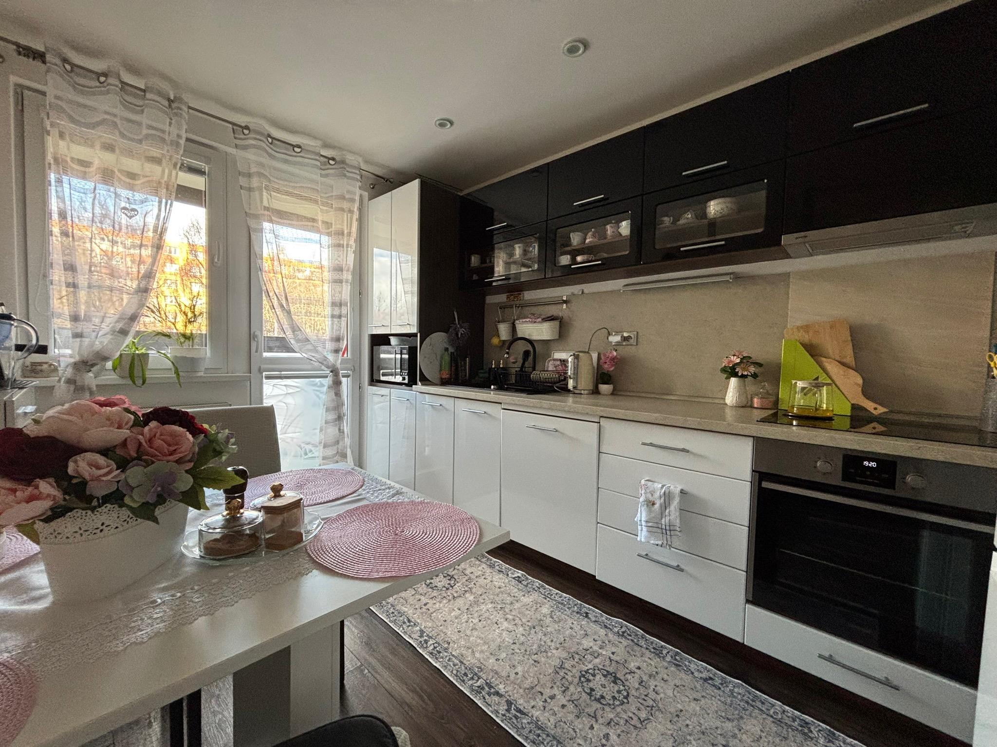 AV REALITY ponúka na predaj krásny 3-izbový byt v Poprade