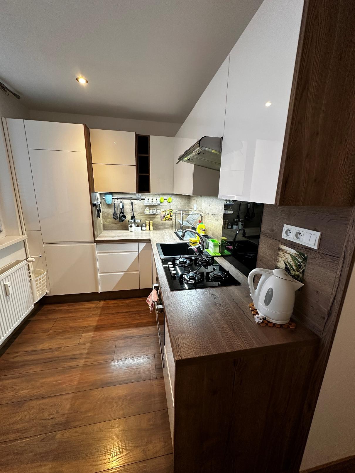 1-izbový byt s balkónom - Moyzesova ul. Popad